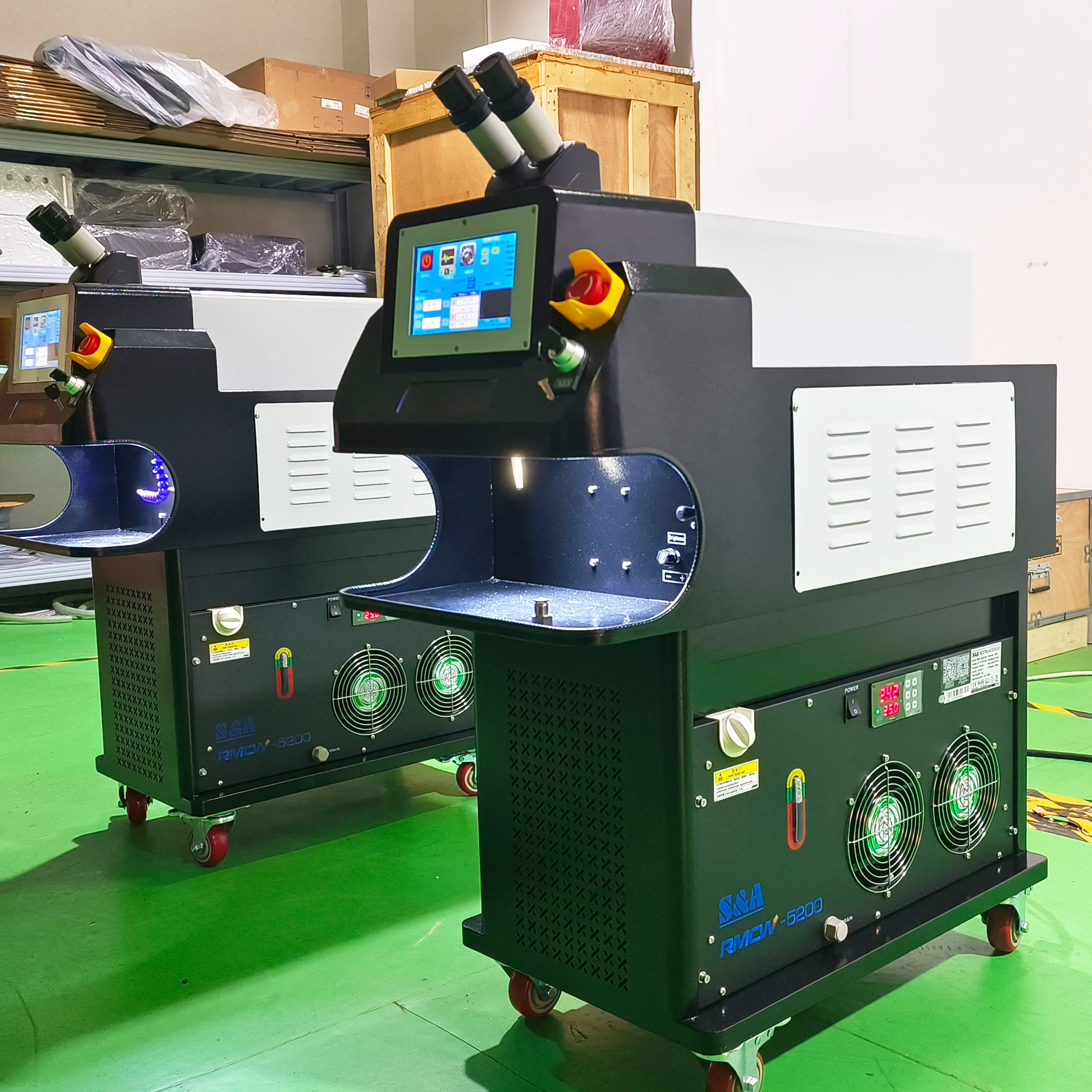 200W Jewelry Laser Welding Machine For Gold and Silver Repairing